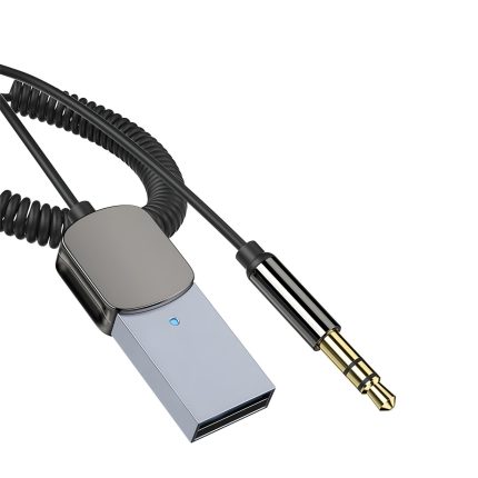 Imagen de un adaptador de coche Bluetooth Mini Receptor USB 3.5mm, disponible en color negro.