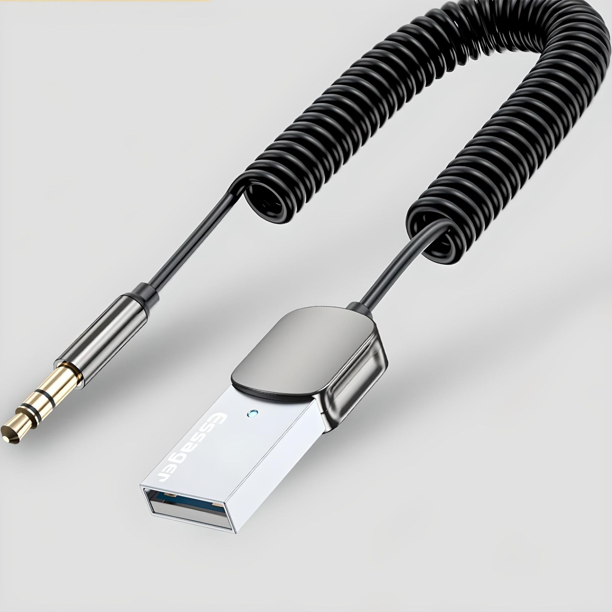 Imagen de un adaptador de coche Bluetooth Mini Receptor USB 3.5mm, disponible en color negro.
