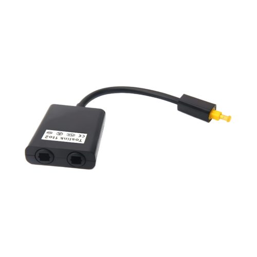 Adaptador Divisor de Audio Óptico Toslink negro con conectores metálicos, 1 entrada macho y 2 salidas hembra para señal digital.