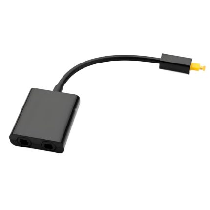Divisor de audio óptico Toslink negro de Rayoshop Chile, con 1 entrada y 2 salidas, conectores metálicos y cuerpo en ABS para señal digital.