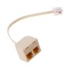 Divisor de teléfono EON RJ11 color marfil con un conector macho y dos puertos hembra 6P4C, fabricado en plástico y metal.