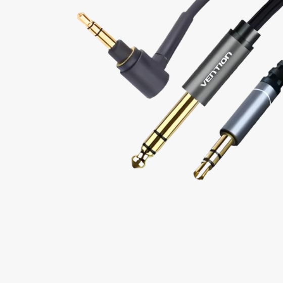 Encuentra una amplia variedad de cables de audio jack para tus audífonos en RayoShop.cl.