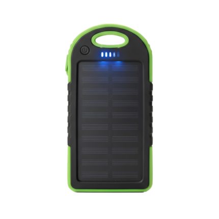 Cargador solar portátil EON Power Bank de 5000mAh, negro con bordes verdes, panel monocristalino, LED indicador y diseño rugged para uso diario.