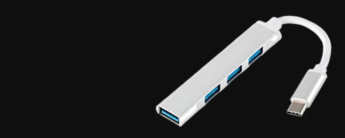 Hub USB-C Rayoshop blanco con varios puertos USB 3.0 y cable con conector USB-C, pensado para adaptadores y hub en Chile.
