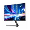 Monitor MasterG MGME2440 de 24 pulgadas y 100 Hz, con pantalla IPS y diseño negro sobre fondo blanco, mostrando una escena urbana vibrante.